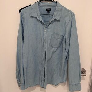 J.Crew Chambray Button-Down Shirt – Size L – Light Wash – Classic Closet Staple